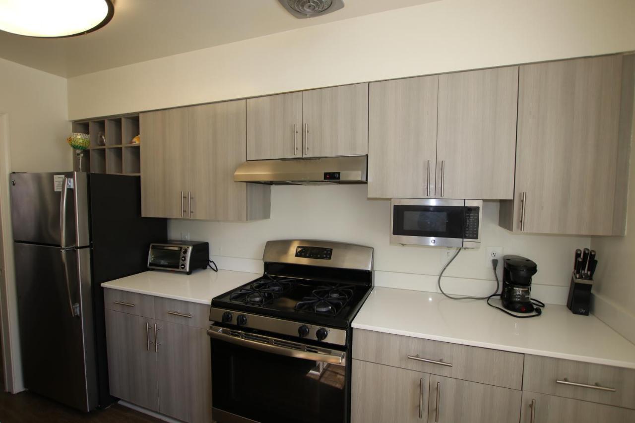 Luxury Villa And Apartments Fairfax Exterior photo
